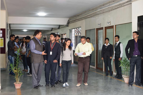 NSHM Kolkata Business & Management photo 1